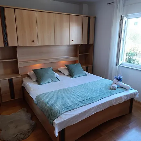 Tina's Seaside Place * Задар