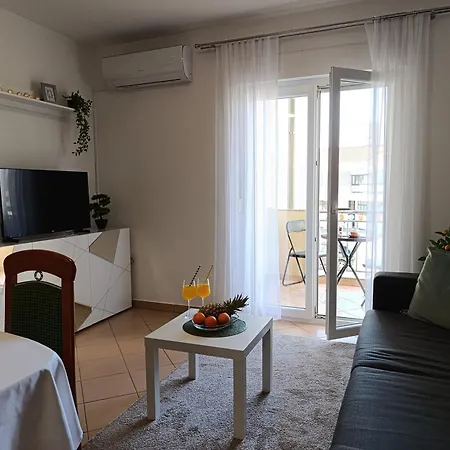 Tina's Seaside Place 公寓 *