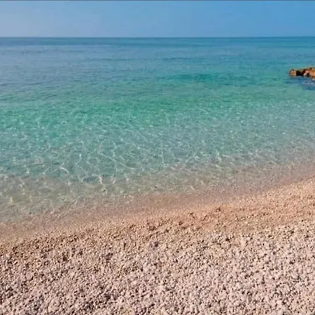 Tina's Seaside Place Апартаменты